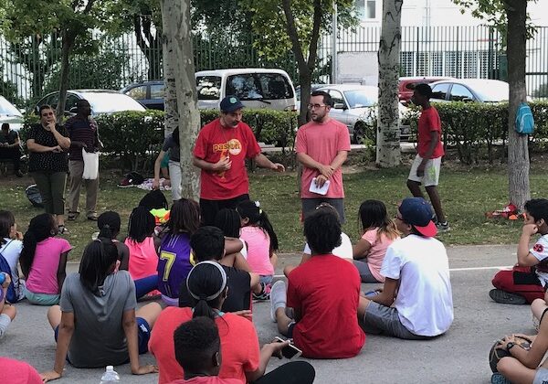 Lucas speaks to kids in Spain 2019